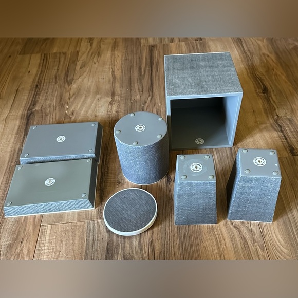 Pigeon and Poodle Gray Bath Accessory Set